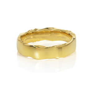 Wedding ring yellow gold