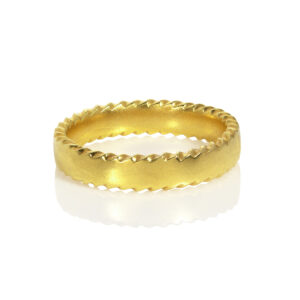 Wedding ring yellow gold1
